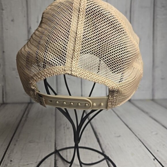 Yeti Coolers Women's Trucker Mesh Hat / Cap Nice - Picture 4 of 7